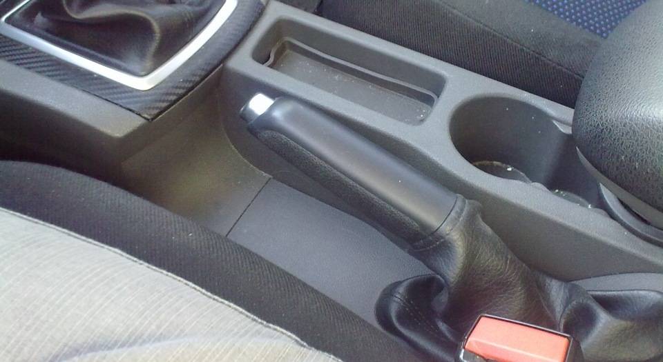 Регулировка ручного тормоза форд фокус 2. подтягиваем ручник на форд фокус 2 своими руками
