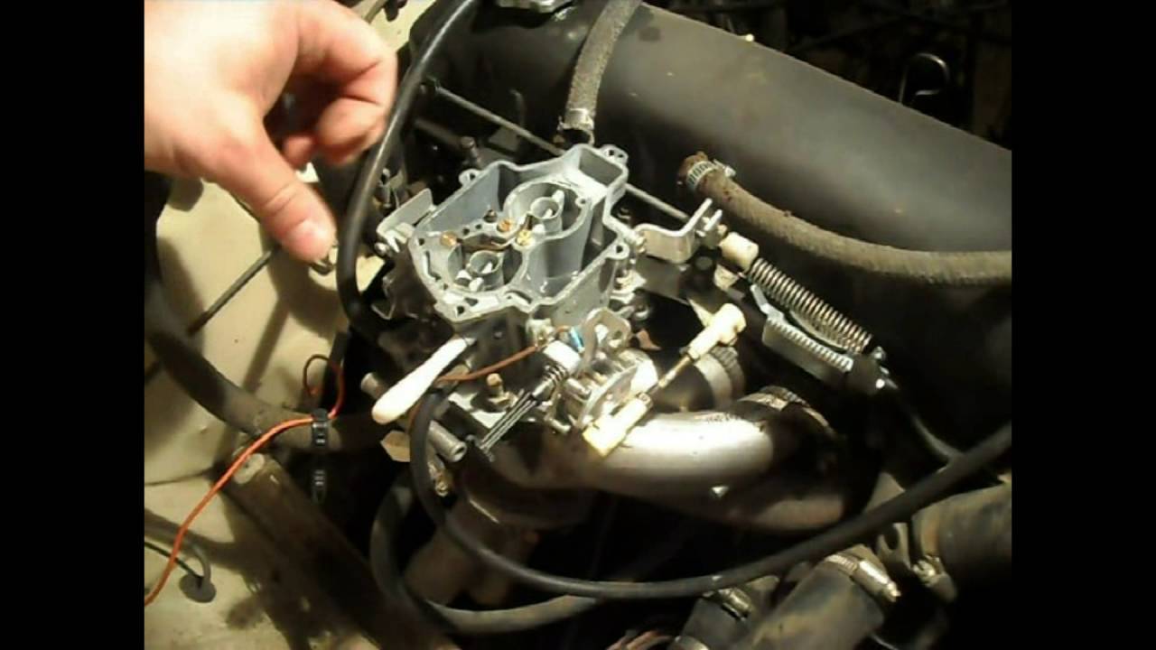 При резком нажатии на педаль газа двигатель как бы захлебывается инжектор