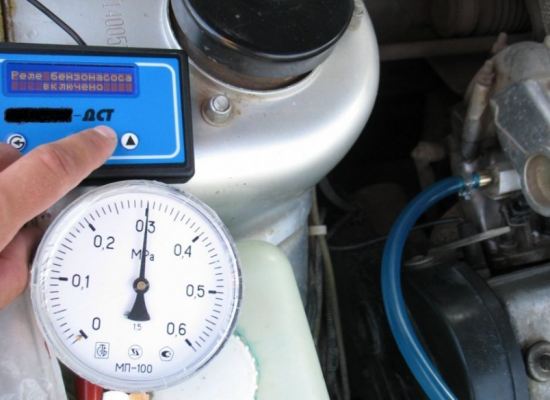Проверка давления в топливной рампе на всех автомобилях ваз