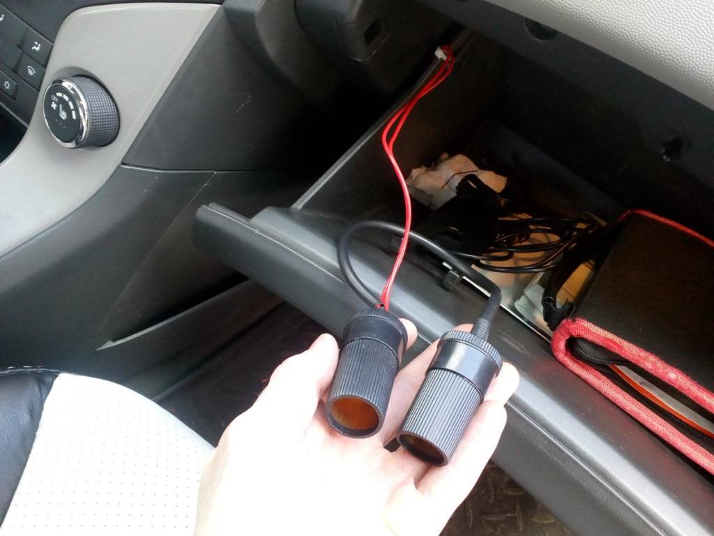 Как подключить видеорегистратор в машине без прикуривателя и проводов: установка и подключение