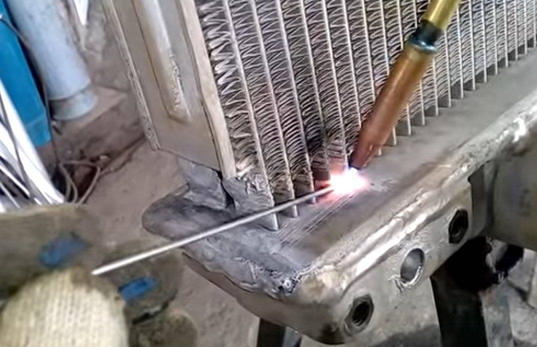 Пайка пластикового радиатора охлаждения двигателя своими руками