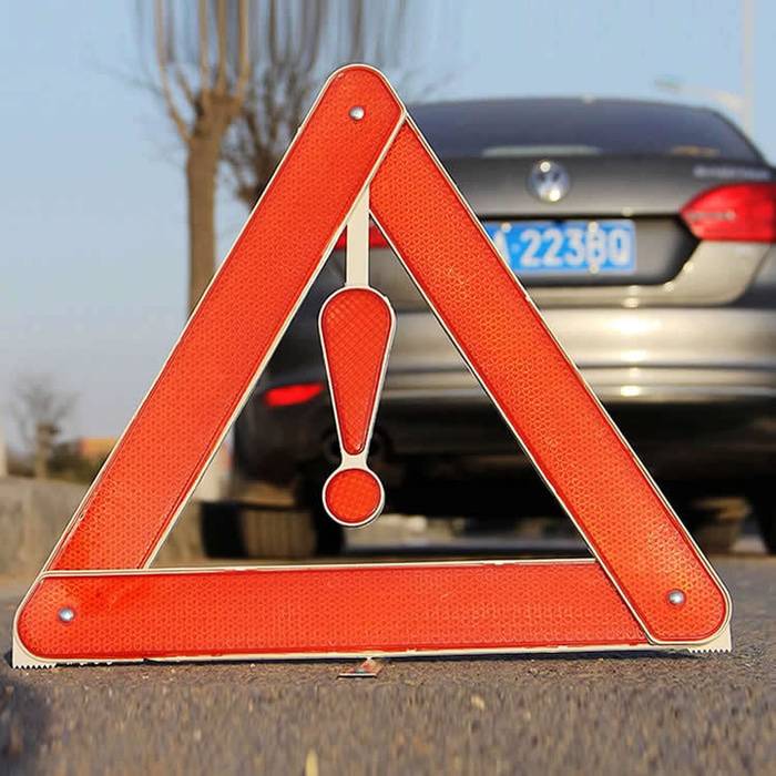 "аварийная остановка": знак, правила его установки и размер штрафа за его отсутствие.