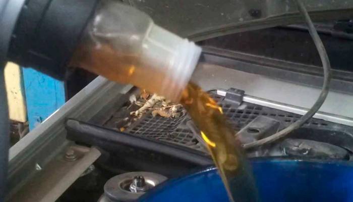Lada largus масло для двигателей сколько и какого требуется?