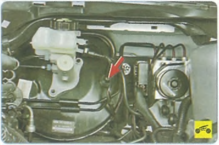 Замена тормозной жидкости форд фокус 2 - каков объем бачка
