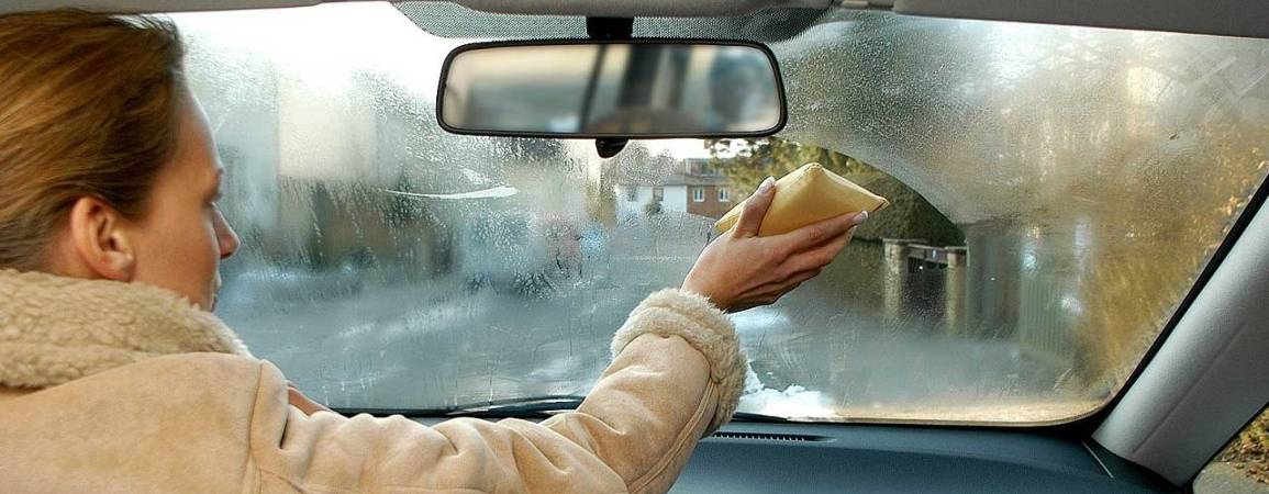 Запотевают стекла в машине изнутри - что делать?