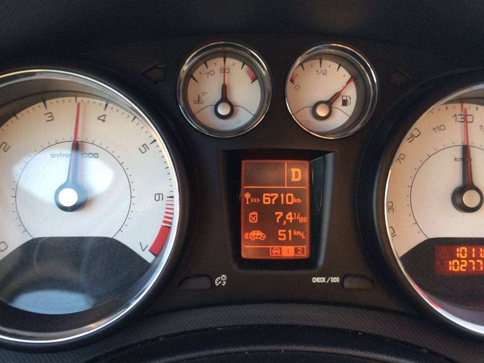 Peugeot 308 1.6 реальные отзывы о расходе топлива: бензина на автомате и механике