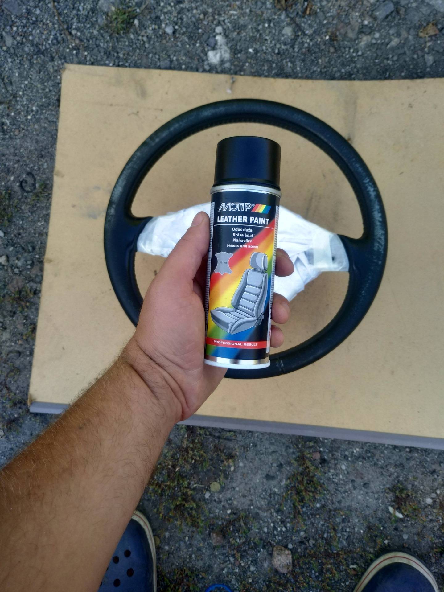 Покраска руля автомобиля своими руками: чем и как покрасить?
