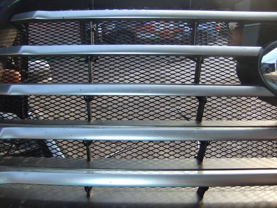 Защитная сетка на решетку радиатора своими руками