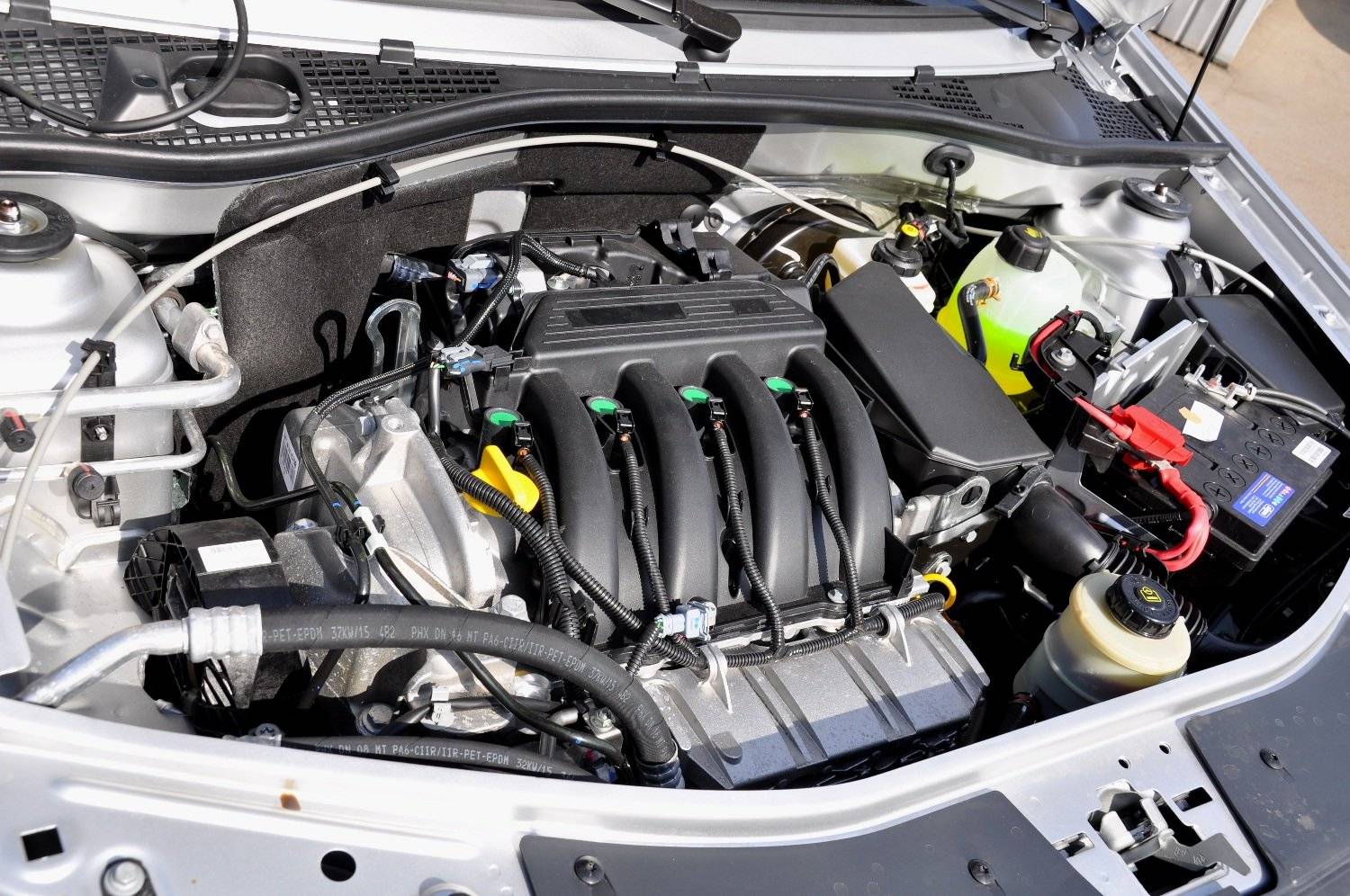 Renault logan 1.4, 1.6 реальные отзывы о расходе топлива: 1 и 2 поколение