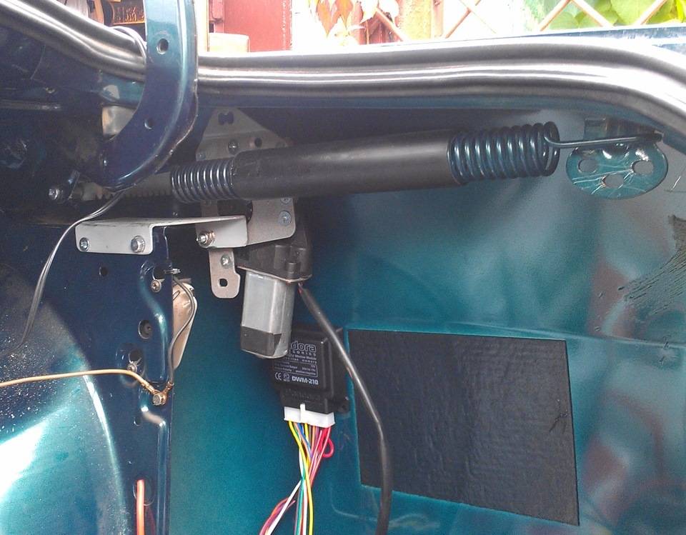 Нужен ли электропривод багажника и как его установить