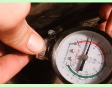 Какое должно быть давление в топливной рампе на 16-ти клапанной ВАЗ-2112: измеряем давление