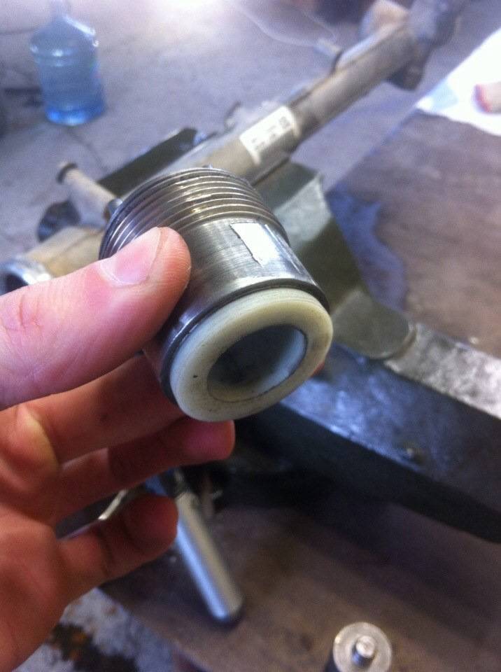 Как сделать ремонт рулевой рейки самостоятельно?