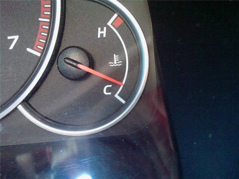 Если температура двигателя не поднимается до 90 градусов