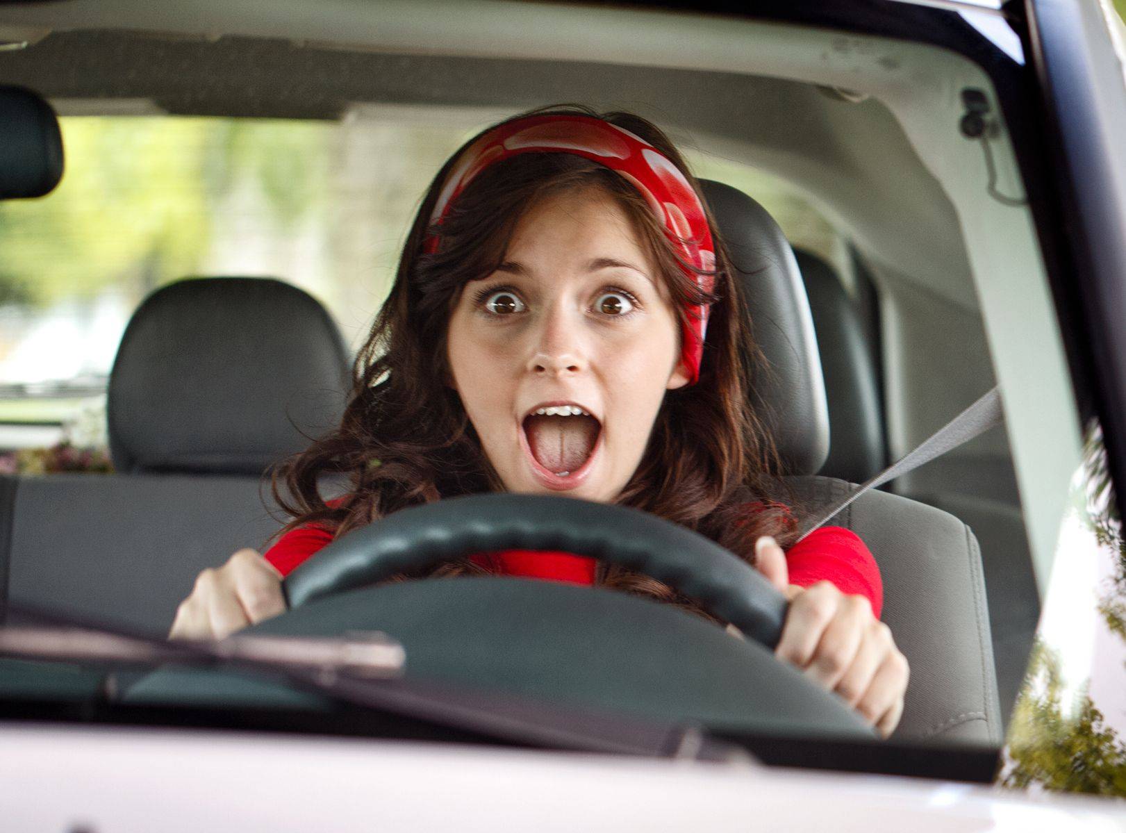 Как женщине преодолеть страх вождения автомобиля. как побороть страх вождения автомобиля новичку женщине преодоление страха за рулем