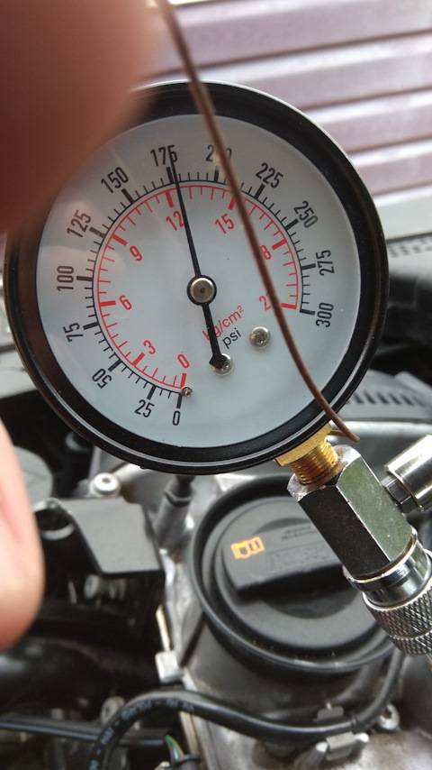 Проверка компрессии в цилиндрах двигателя - дизельного и бензинового