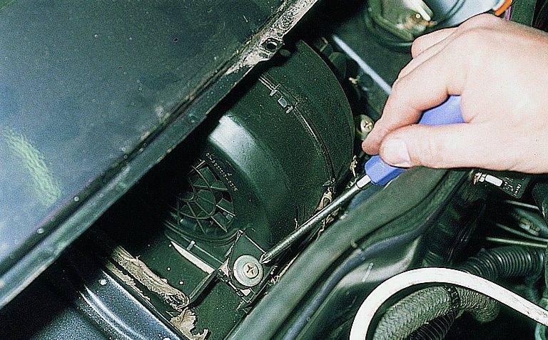 Замена моторчика печки на ваз 2114 | auto-gl.ru