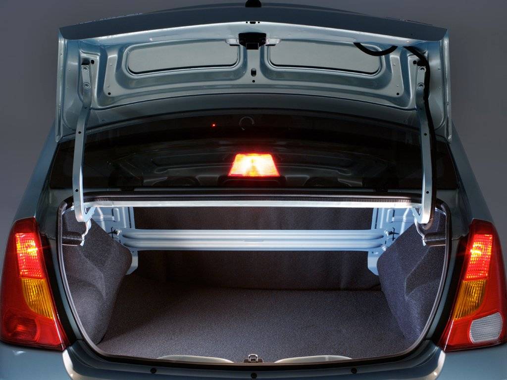 Плафон освещения багажника рено логан, схема подключения