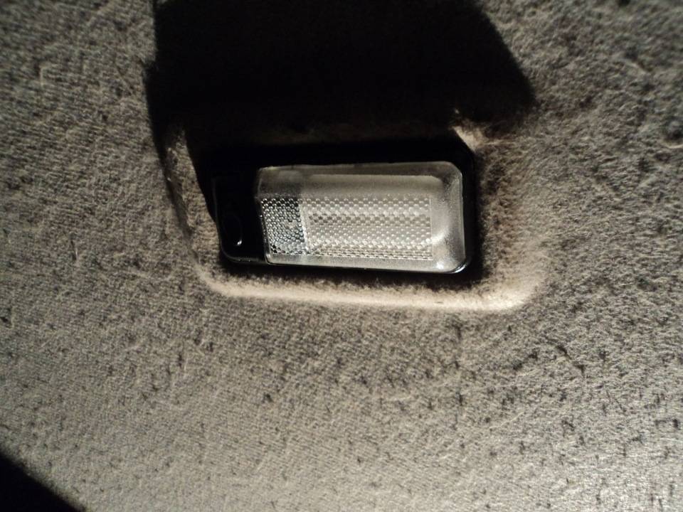 Передний плафон подсветки салона люкс для лада приора