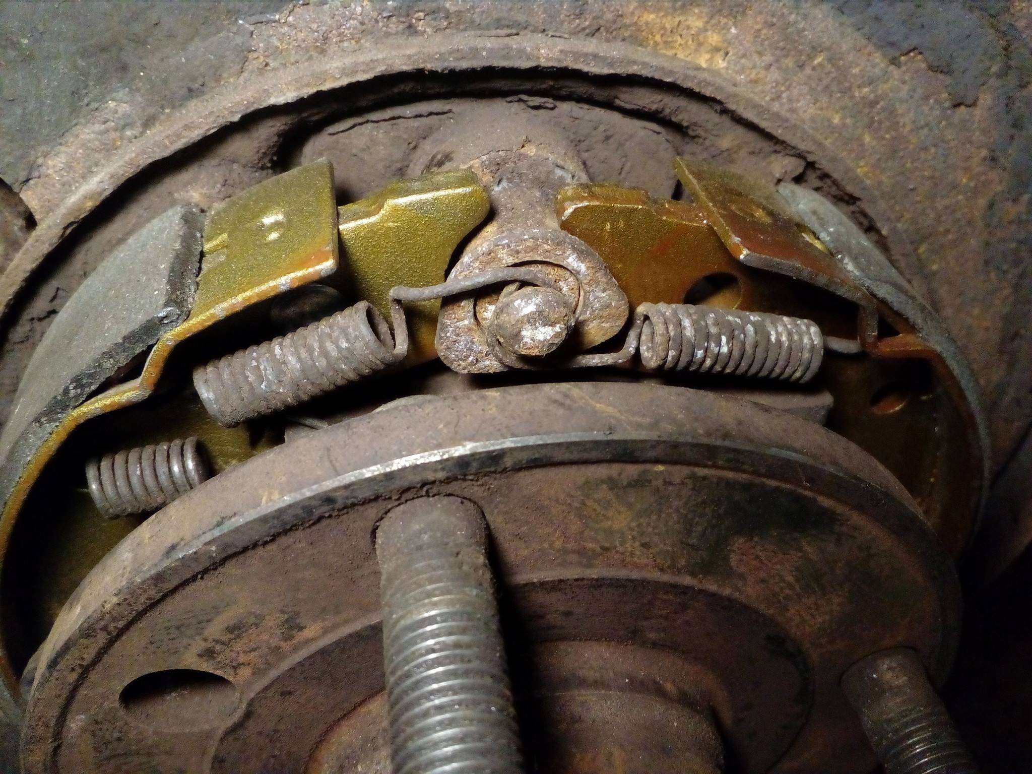Как поменять задние колодки на шевроле круз? - ремонт авто своими руками - тонкости и подводные камни