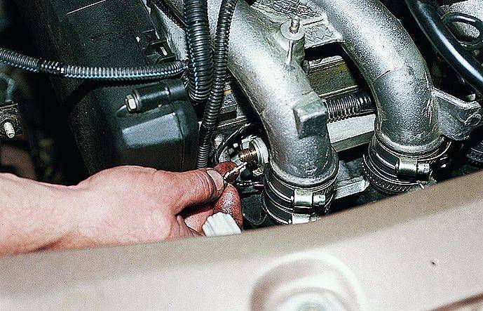 Почему плохо заводится на холодную 16 клапанный ваз-2112 инжектор: причины и ремонт