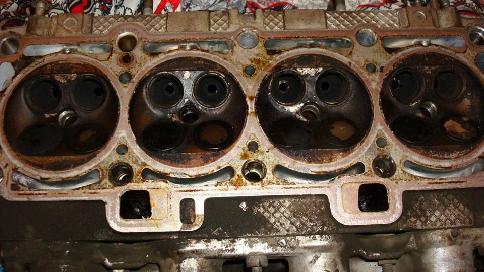 Какой двигатель гнет клапана на приоре 124 или 126