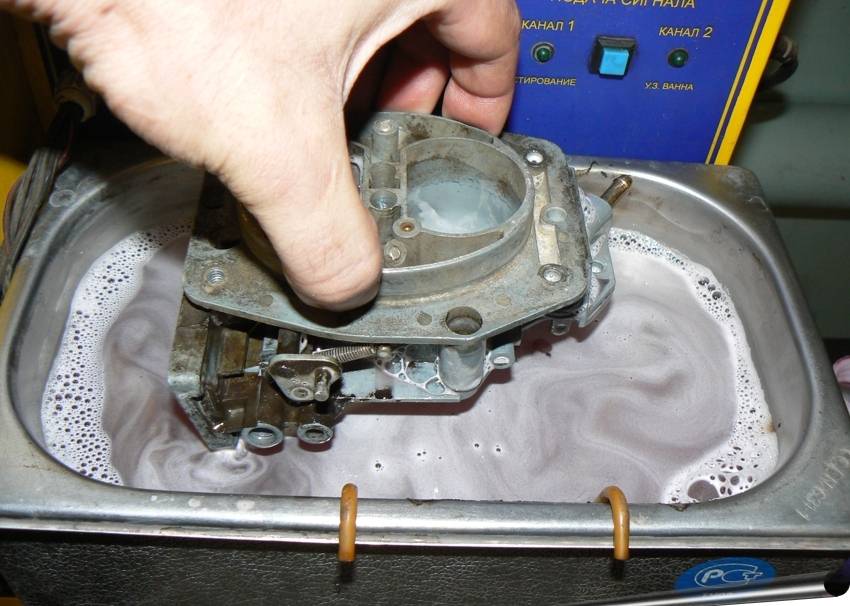 Особенности ультразвуковой очистки деталей двигателя во время ремонта