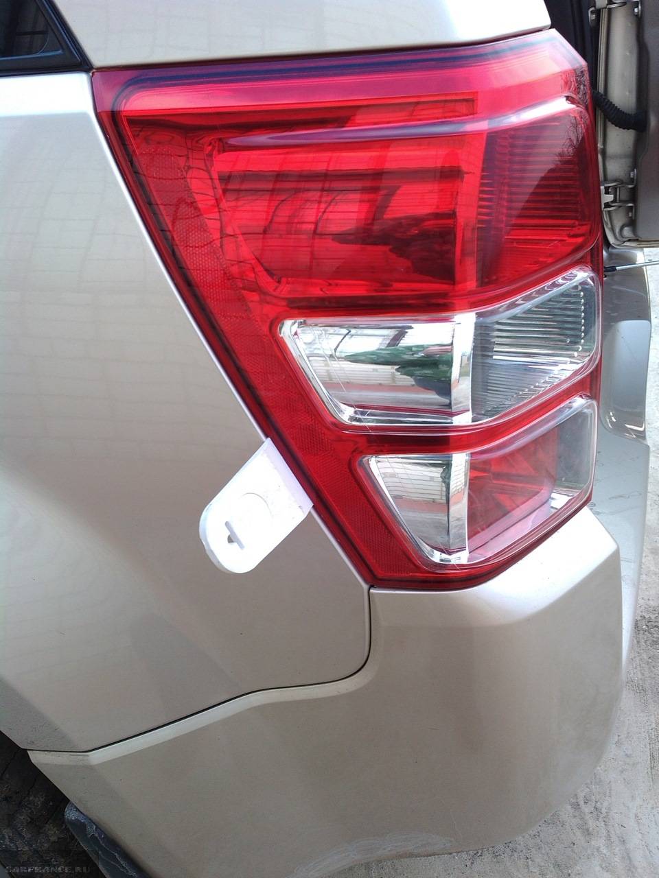 Особенности замены и ремонта задних фонарей на автомобиле Сузуки Гранд Витара