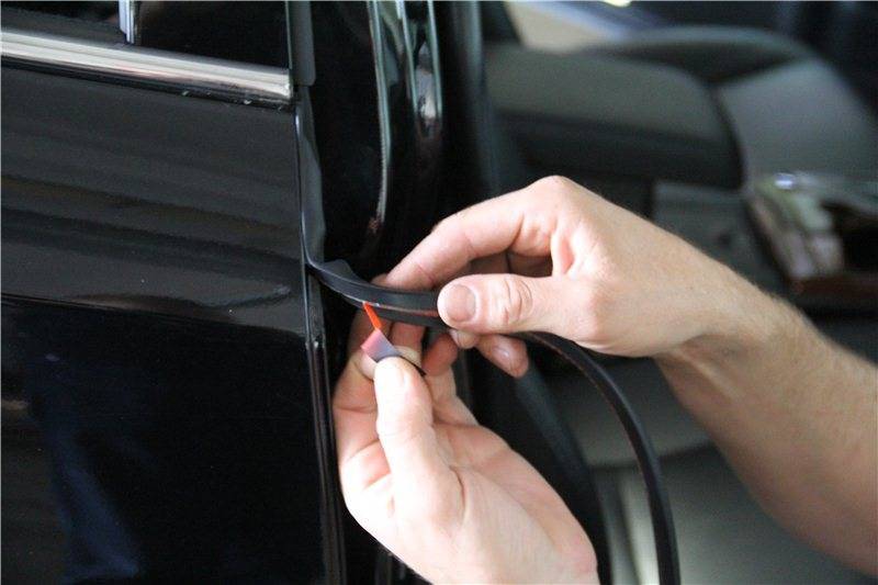 Как восстановить уплотнитель двери автомобиля — уплотнить и отремонтировать резинку своими руками