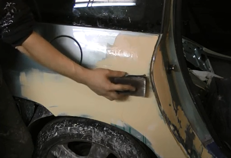 Технология шпаклевания автомобиля: практические советы как зашпатлевать и бампер и металл своими руками